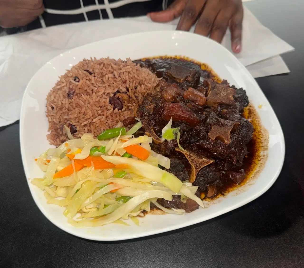 Photo 4 from Ayomide (.'s review