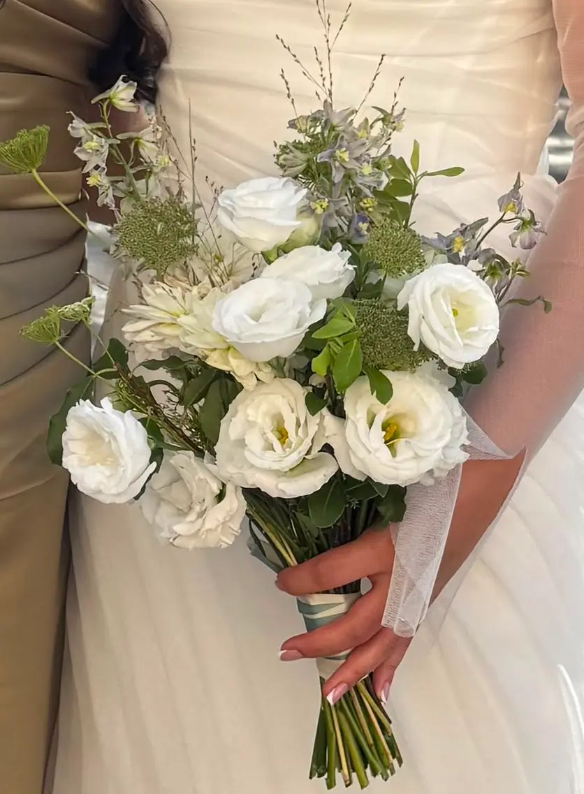 Photo from Elvira A.'s review of Studio Lisa flwrs - design floral reviews